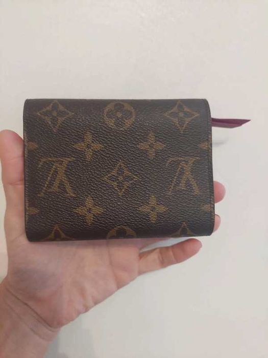 Elevate Your Everyday: Louis Vuitton Small Wallet