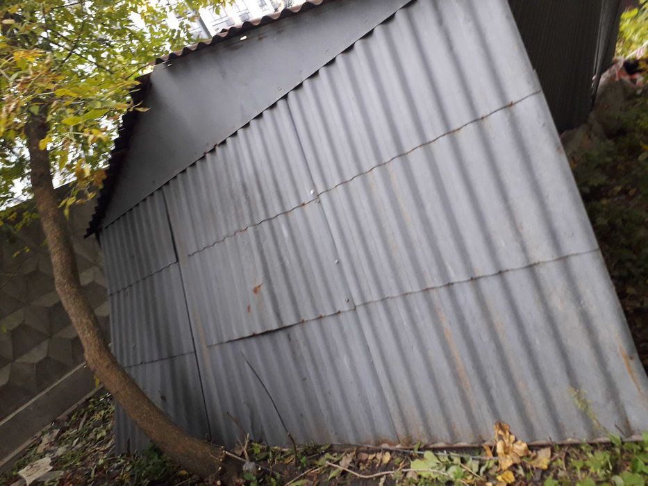 Гараж на відновлення чи вивіз, окремо місце з фундаментом