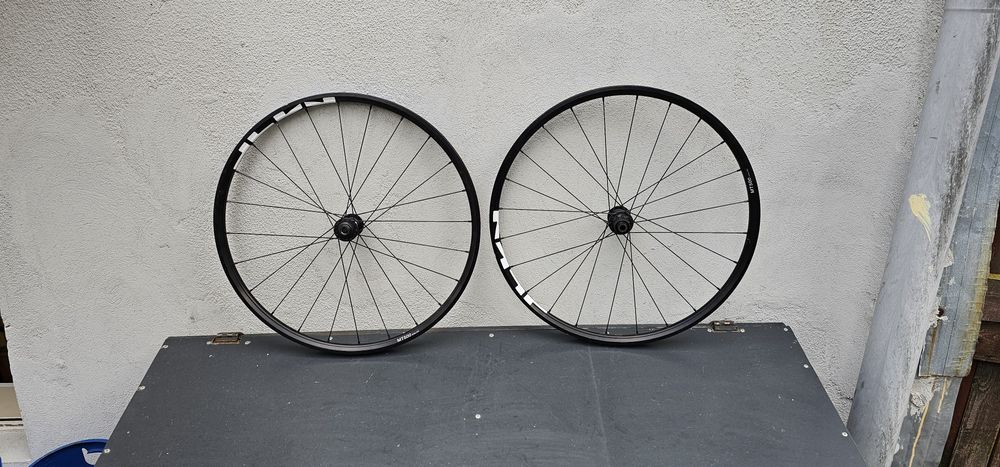 Nowe. Koła 27,5 " Shimano MT 500.