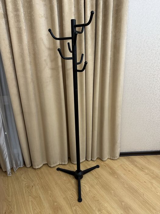 Стойка вешать куртки