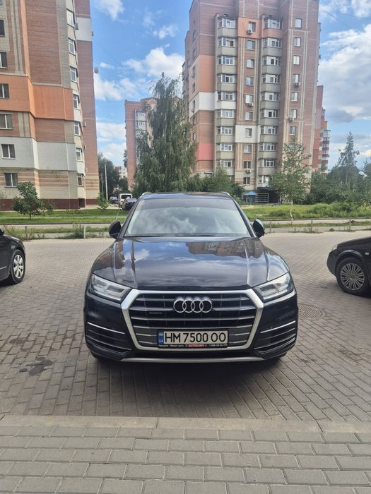 Audi Q5 2019 року