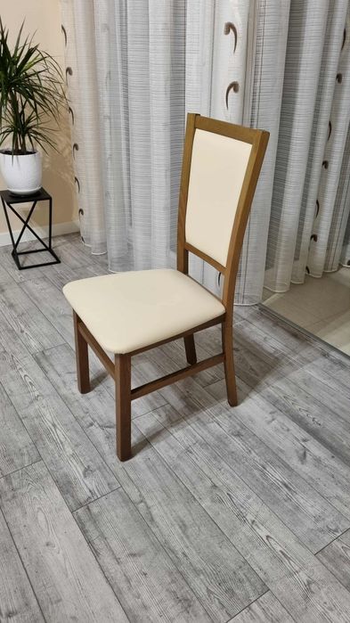 Sprzedam 6  krzeseł do jadalni