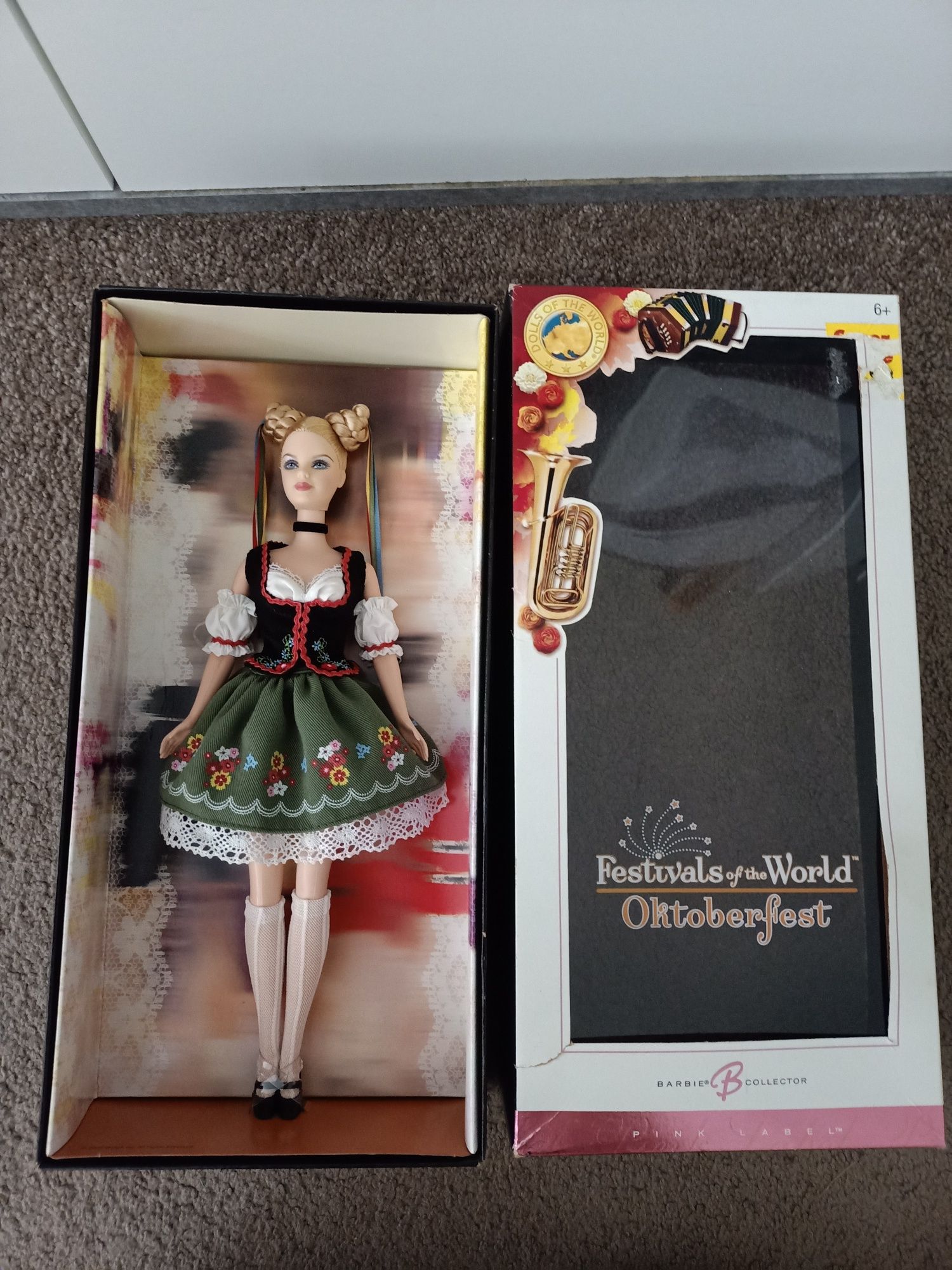 Barbie collector DOTW Oktoberfest NRFB