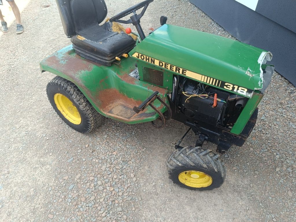 Traktorek John Deere