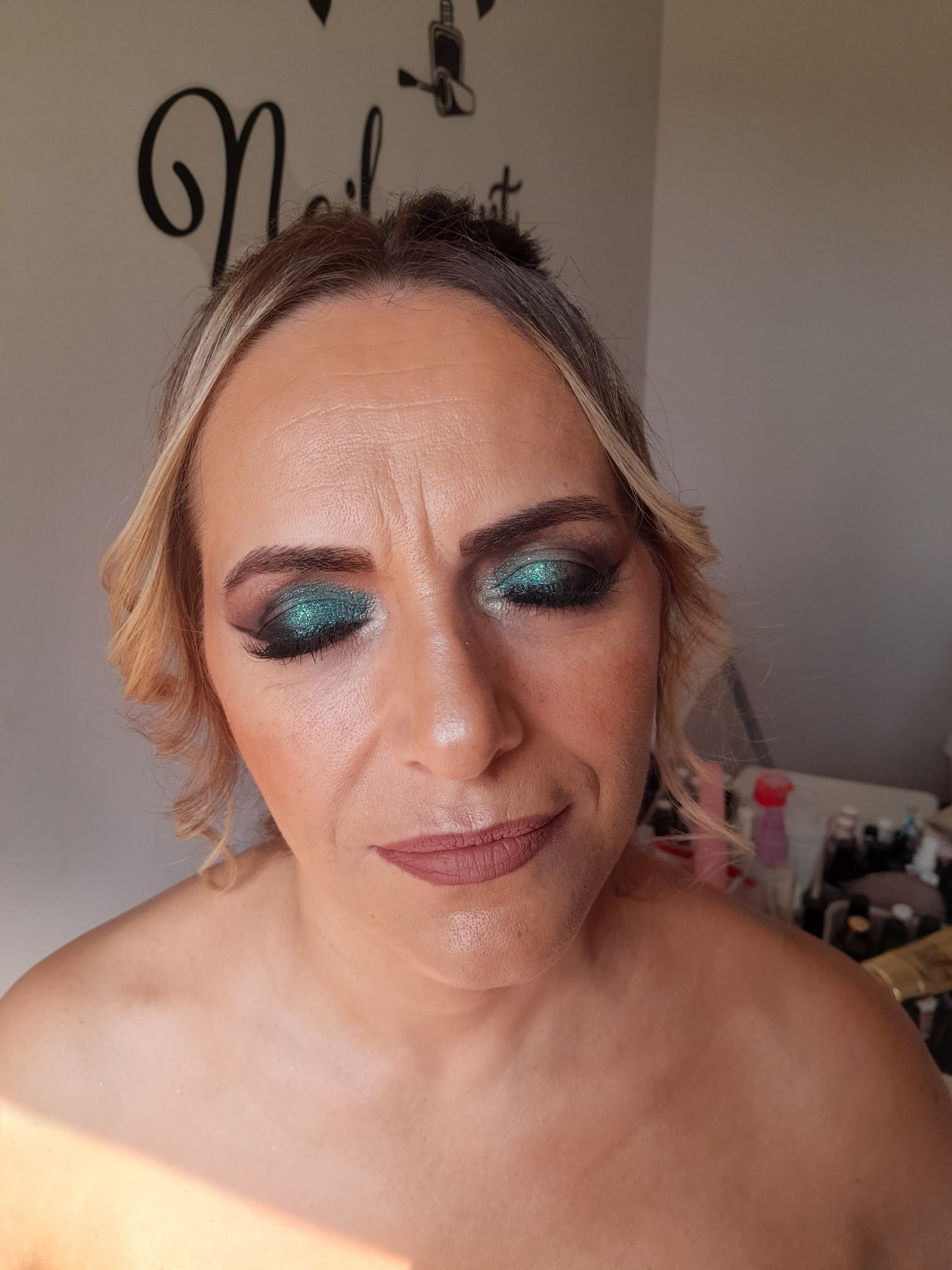 Maquilhagem ou penteados