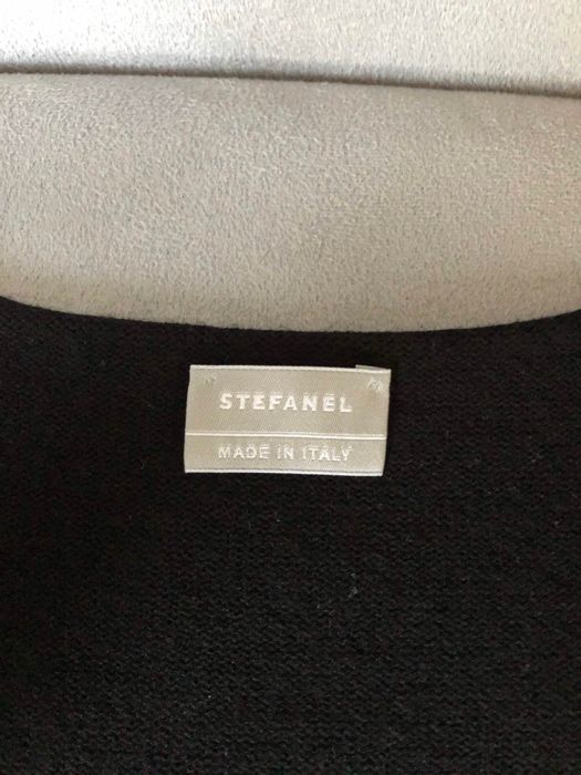 Czarny sweterek marki Stefanel rozm. S - stan idealny