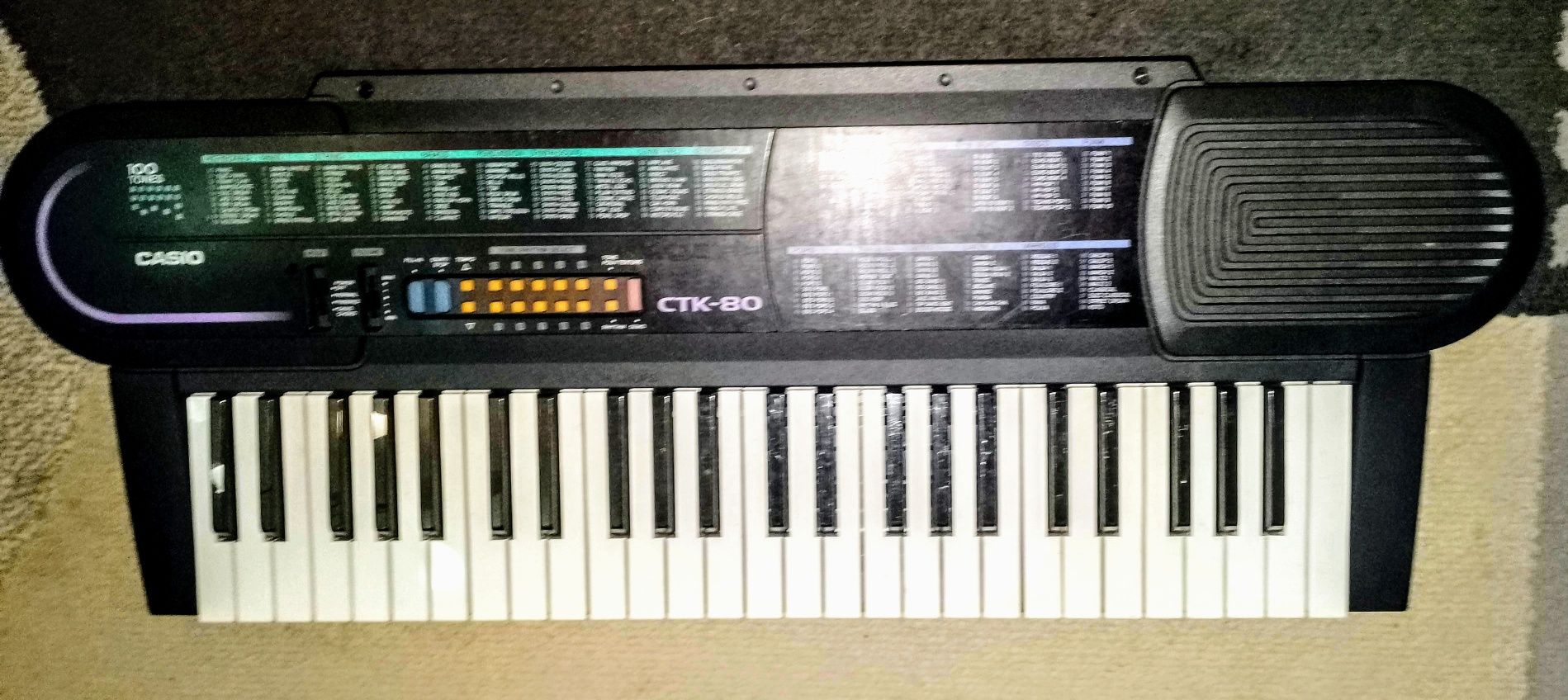 CASIO CTK-80 monofoniczny keyboard dla dzieci i początkujacych.