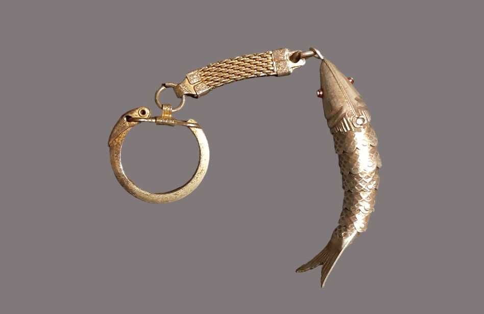 Porta-chaves de peixe articulado - item vintage