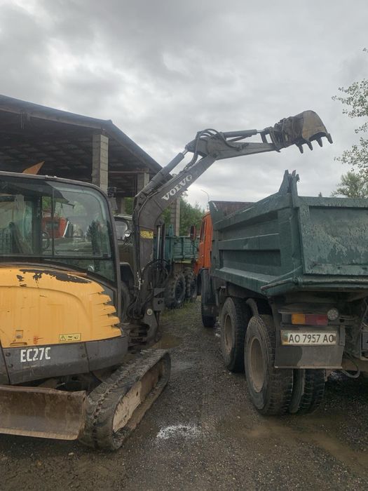 міні-екскаватор Volvo EC27C