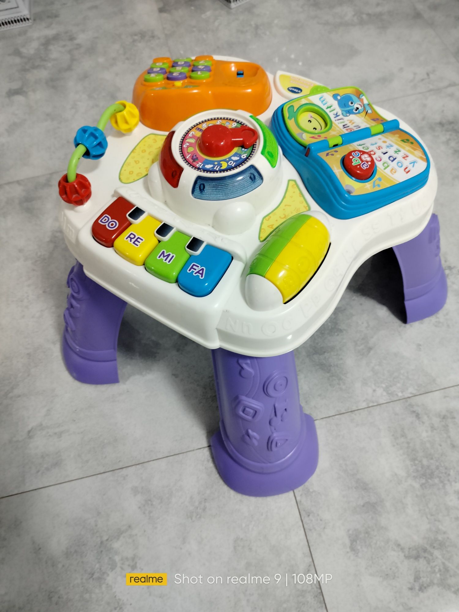 Stolik edukacyjny Vtech