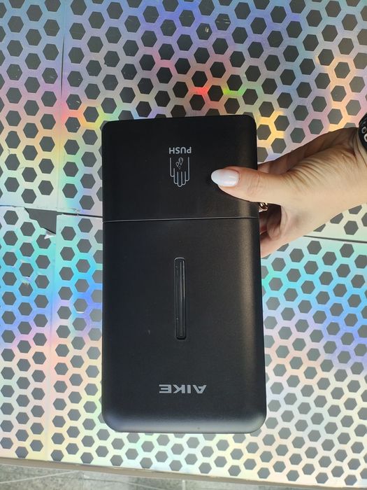 Dozownik na mydło na ścianę