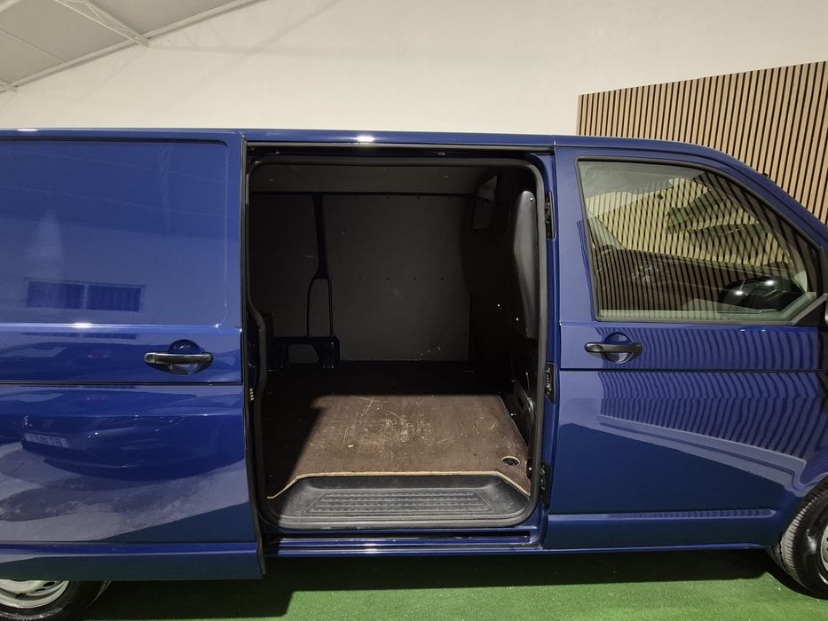 VW Transporter LONGA 2.0TDI - 2020 | GARANTIA | NACIONAL