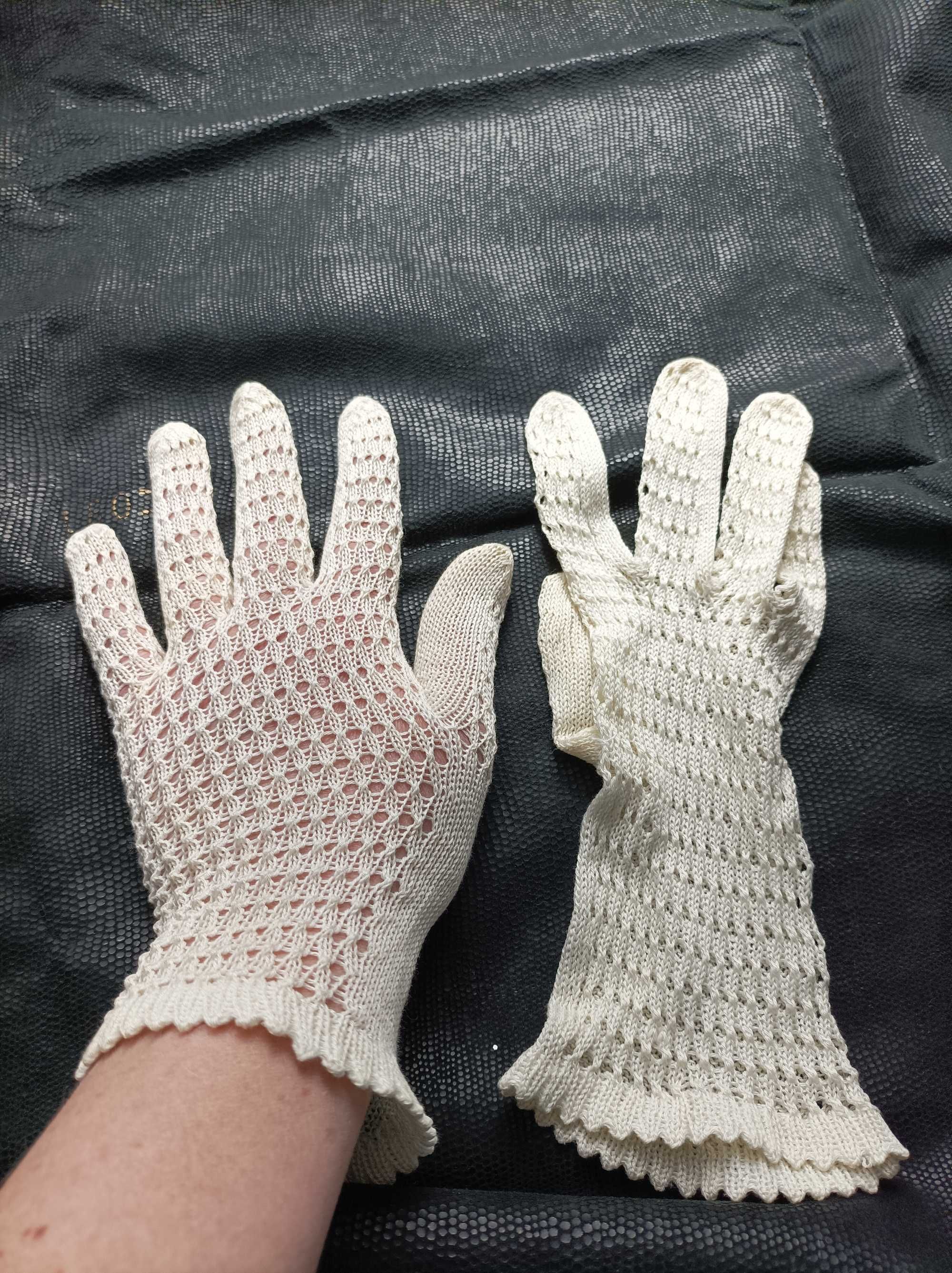 rękawiczki niciane dla damy rekonstrukcja historyczna