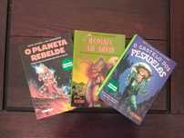 2 livros da coleção de Steve Jackson e Ian Livingstone