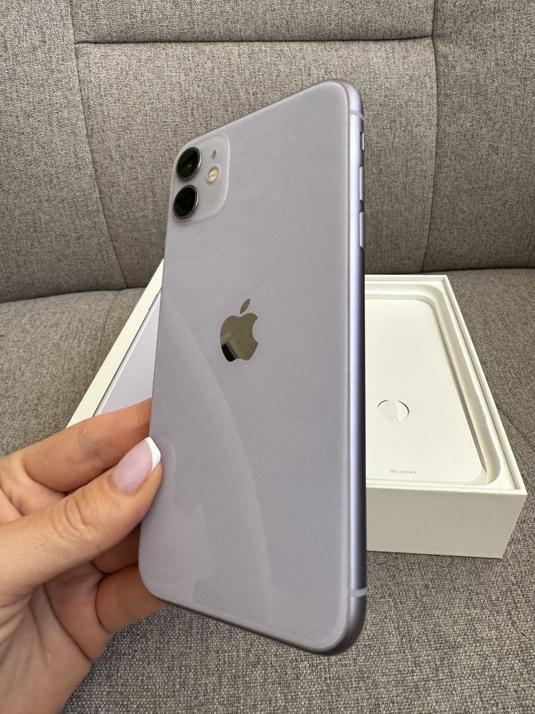 Продам телефон  IPhone 11