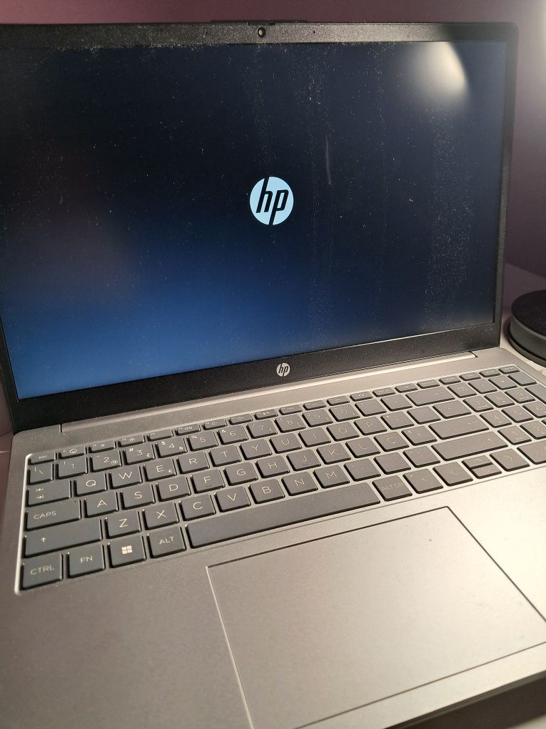 Computador HP praticamente novo