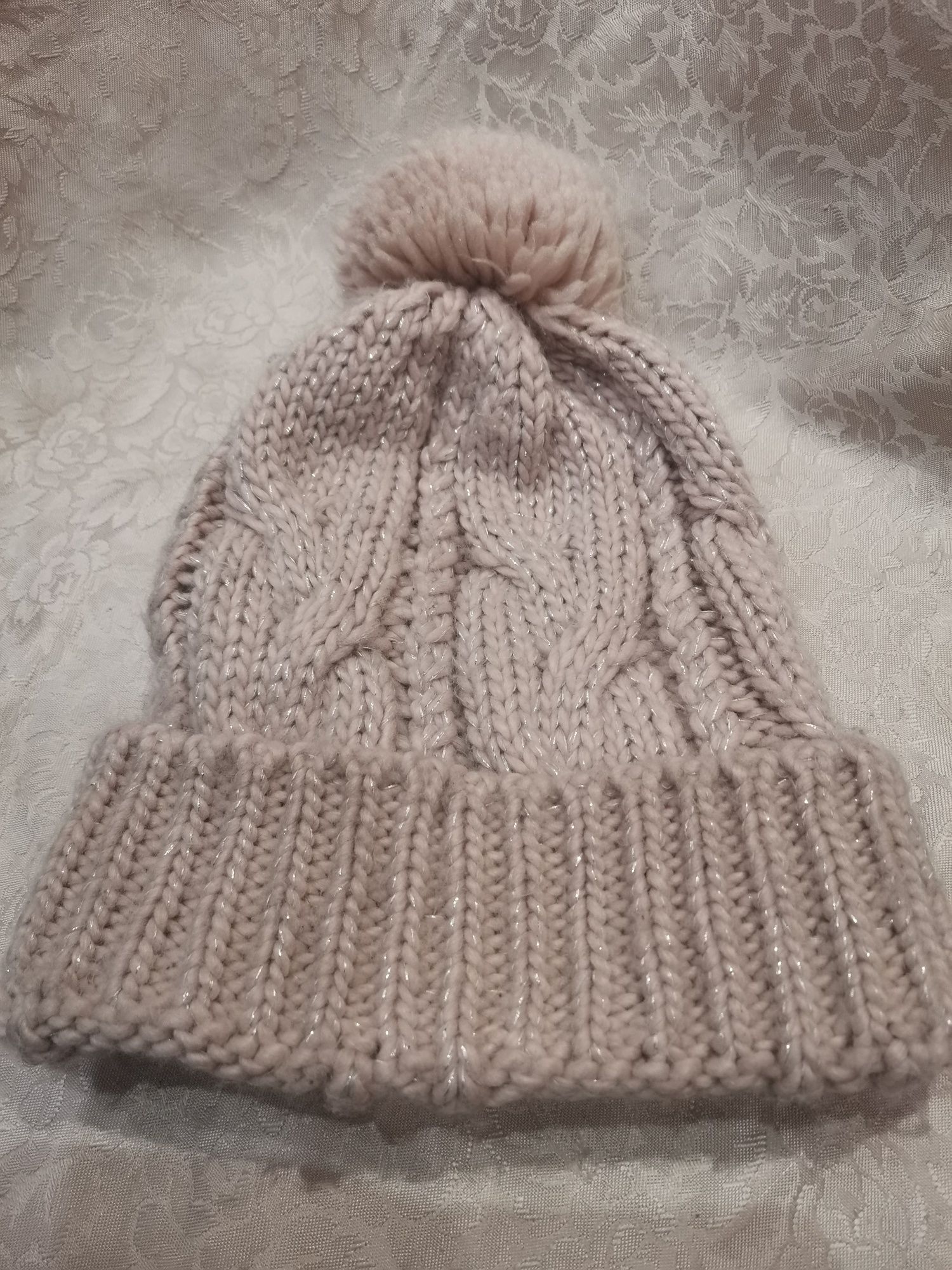Zimowa czapka damska H&M One Size, kremowa, srebrna nitka