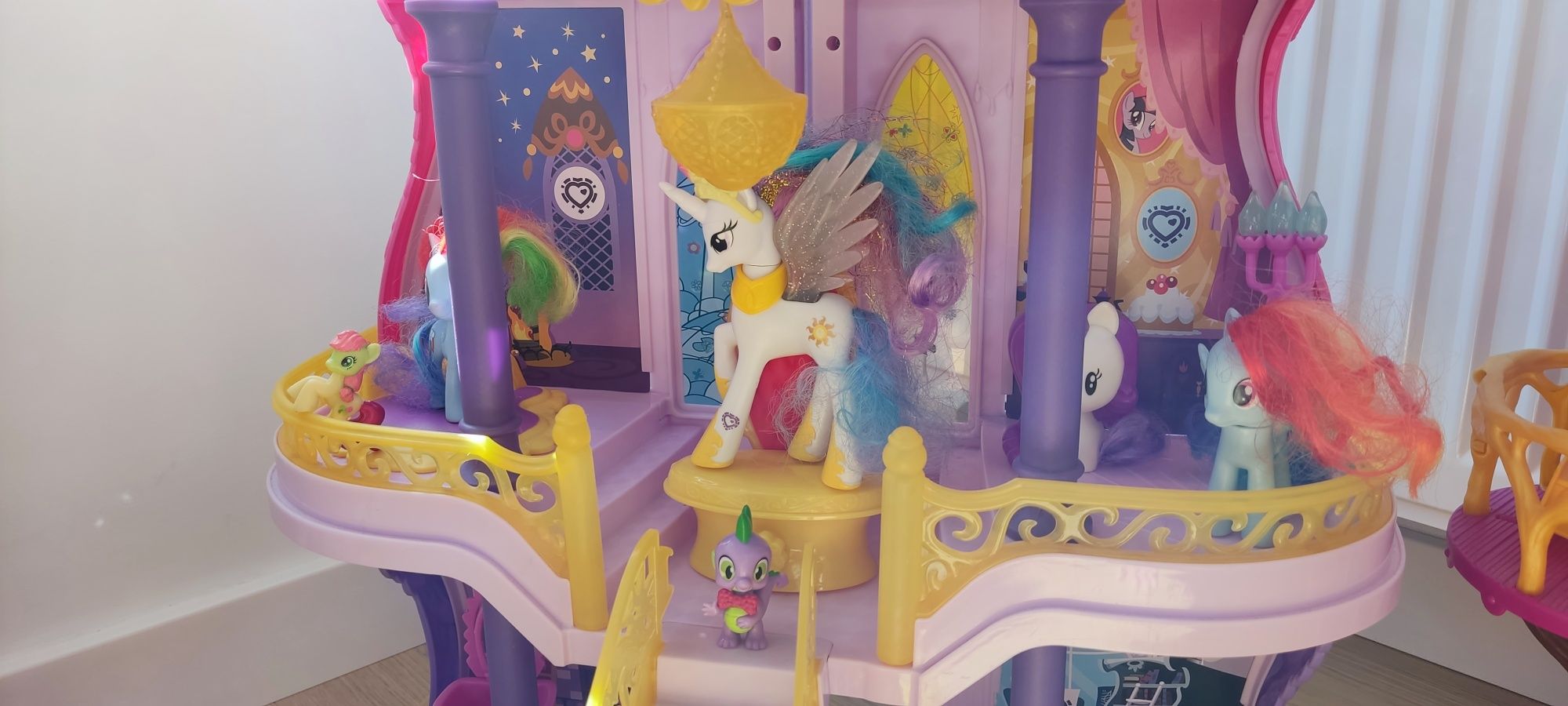 My little pony Zamek Canterlot Hasbro