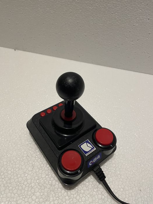 Commodore 64 plug and play