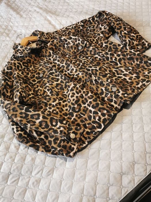 Kurtka S jeans model koszulowa z printem w  panterke