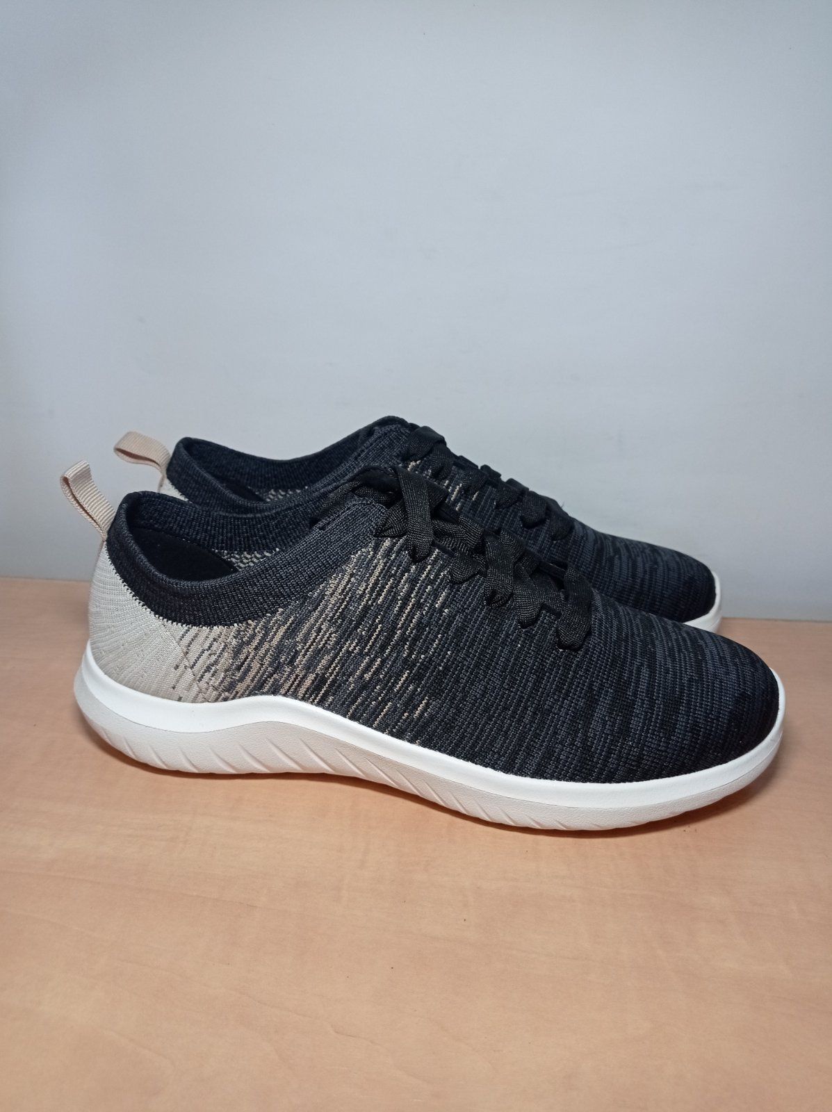 Кросівки Clarks Cloudsteppers 'Nova Glint'  39р.