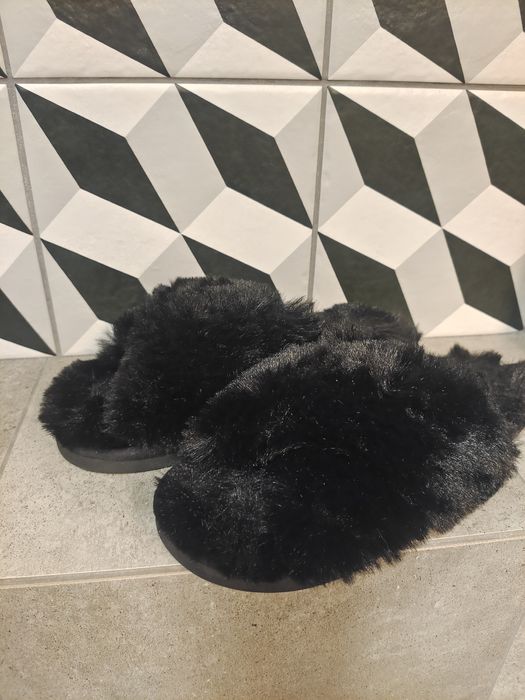 Futrzane kapcie klapki 38/39