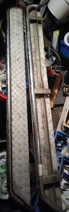 stopnie boczne progi podnóżki belki Mercedes ML W163