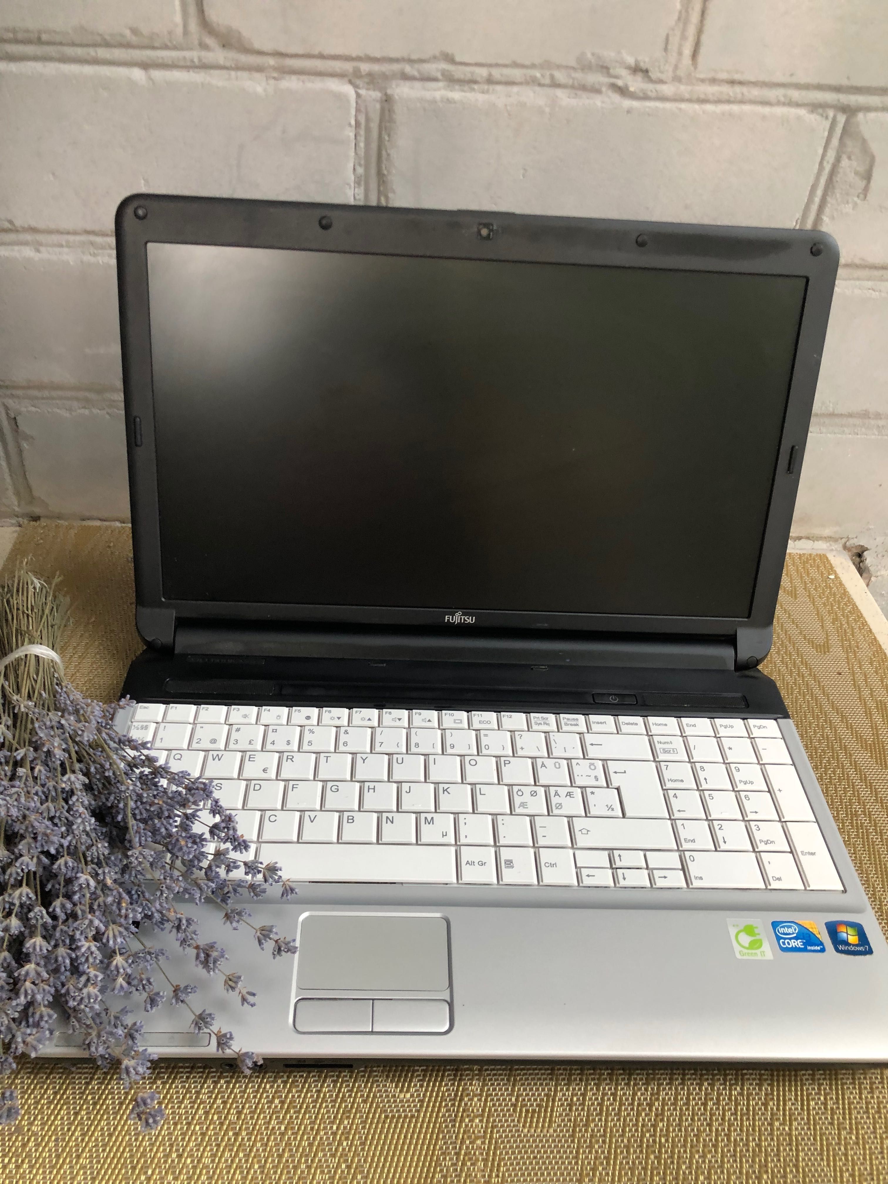 Продам Ноутбук Fujitsu