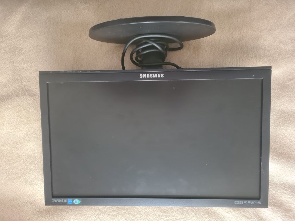 Monitor Samsung 19"