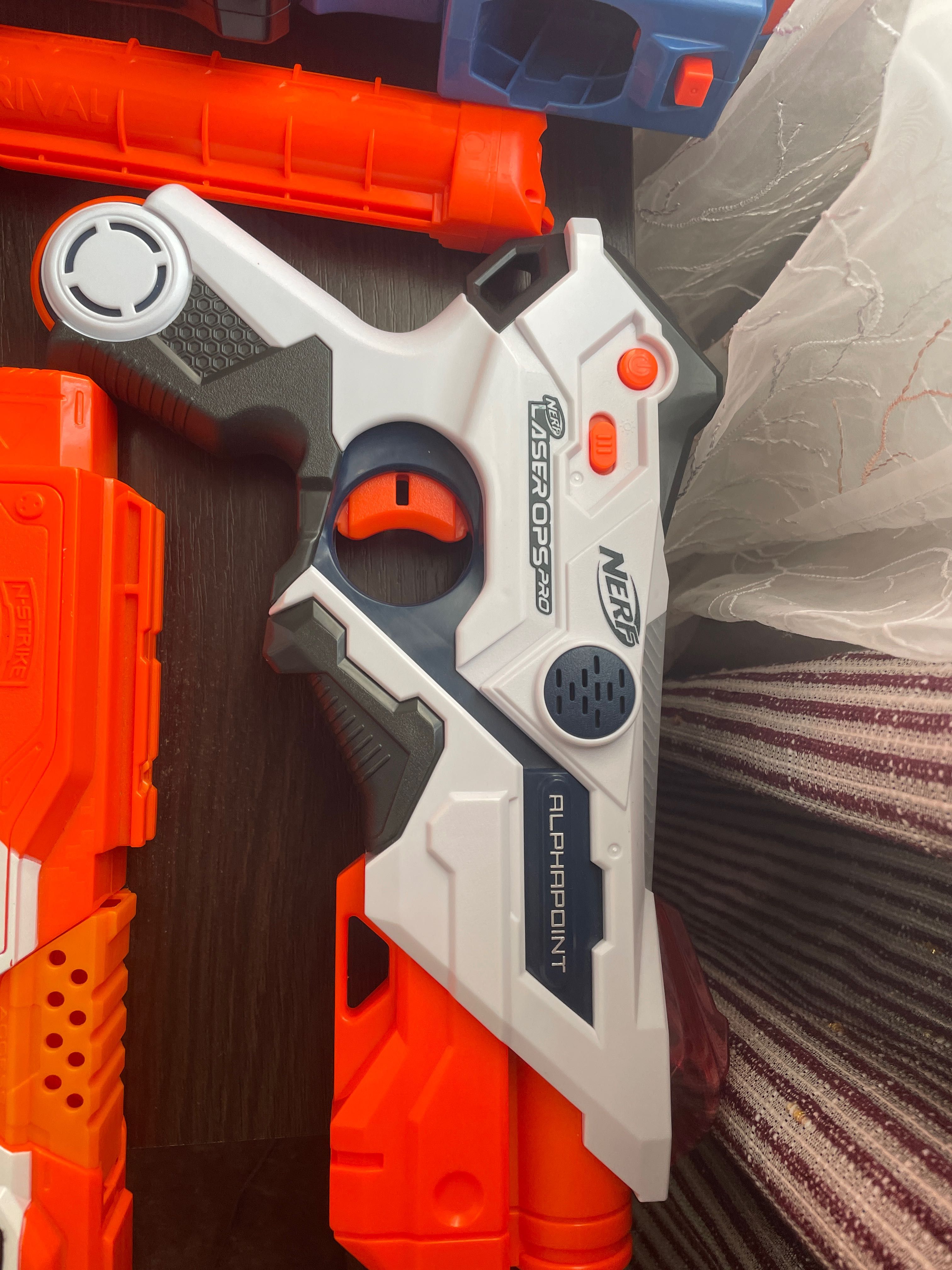 Nerf  бластери набором