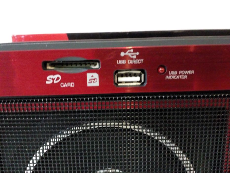 Радиоприемник очень мощный аккумуляторный  USB флешки карты памяти SD