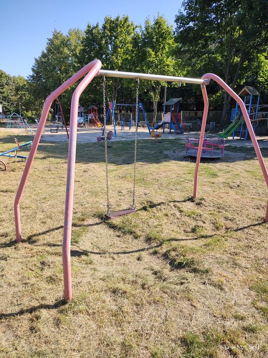 Huśtawka,karuzela,domek,przeplotnia na plac zabaw