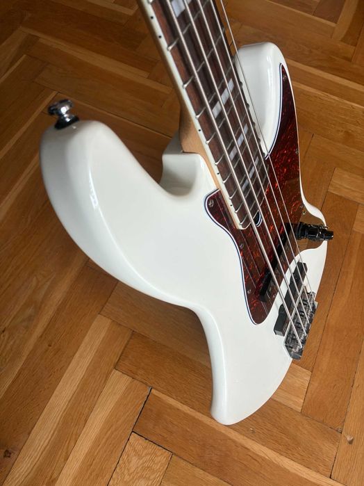 Marcus Miller V7 Alder-5 AWH 2nd Gen (Sire)