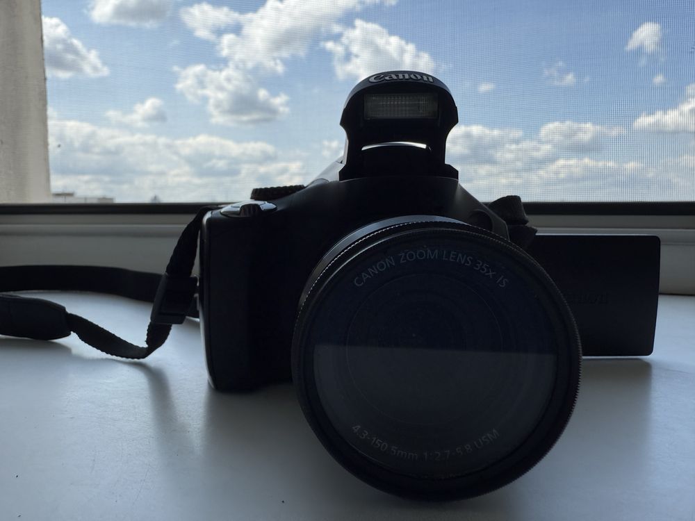 Продам фотоаппарат Canon PC 1680