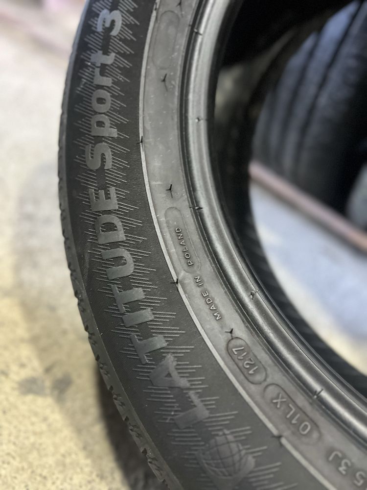 Літні шини шини 235/55/18 Michelin+Continental