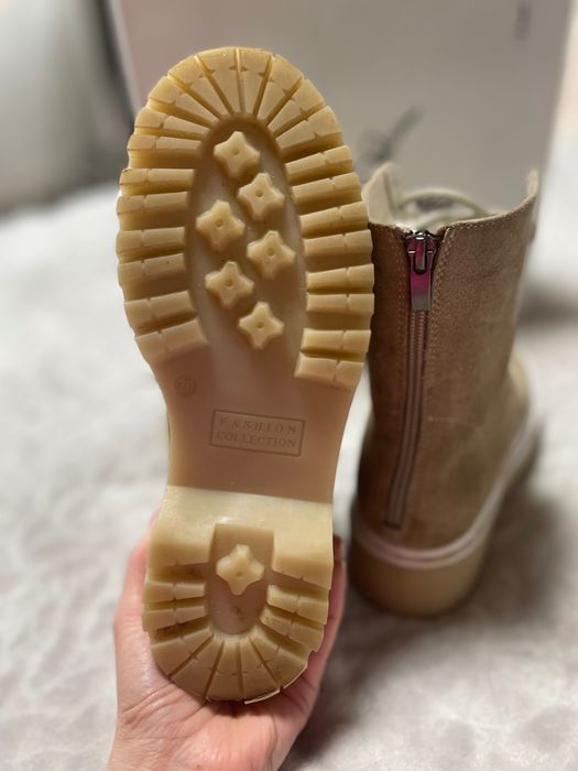 Зимові чоботи жіночі