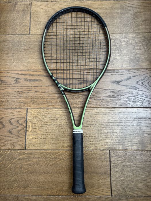 Wilson Blade 100 V8
