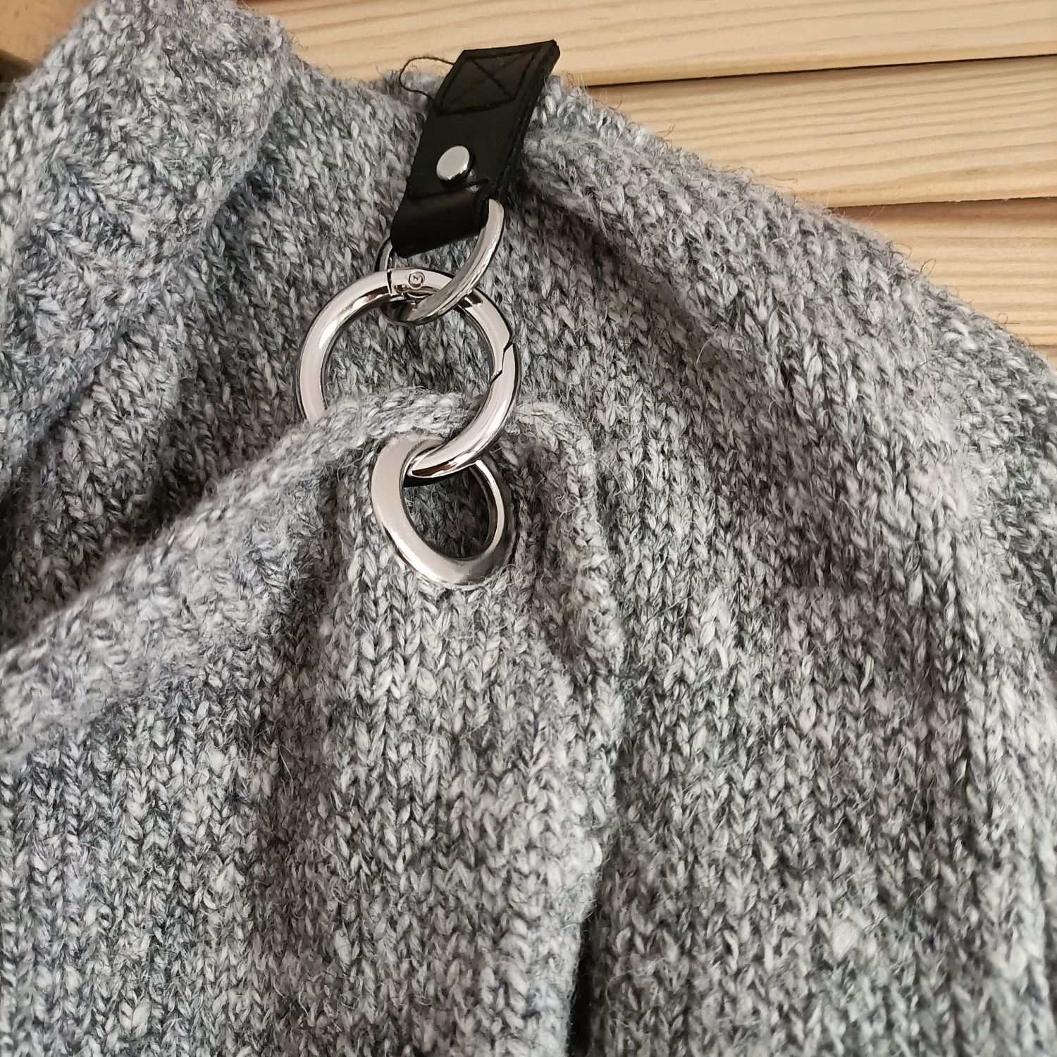 Sweter z domieszką wełny Reserved