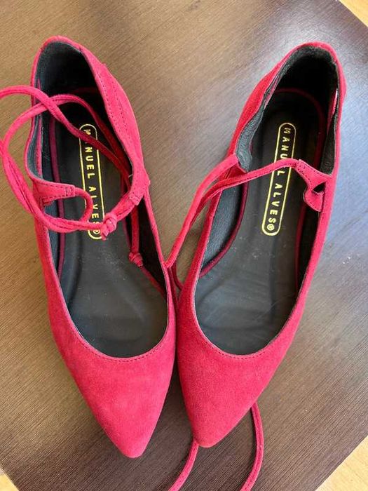 Sapato nobuck vermelho 35