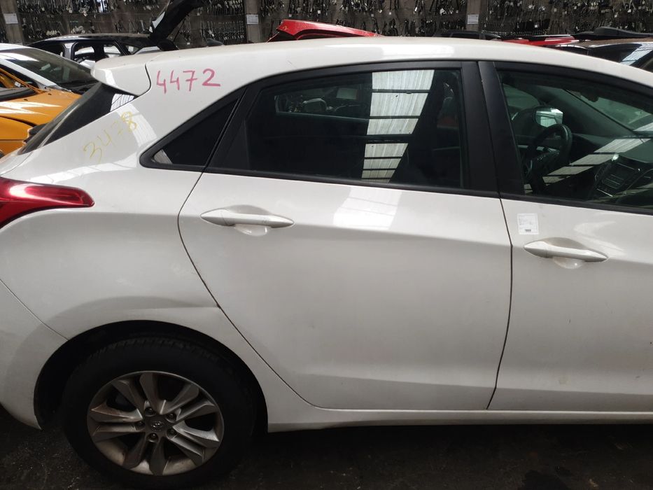 Porta trás direita HYUNDAI i30 (GD)