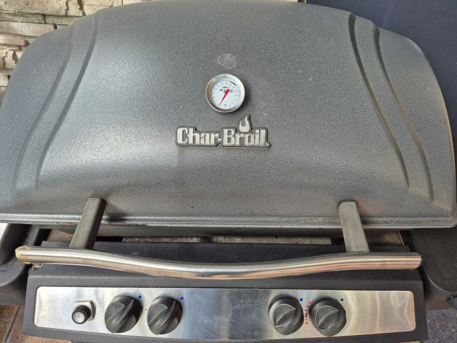 Grill gazowy CHAR-BROIL