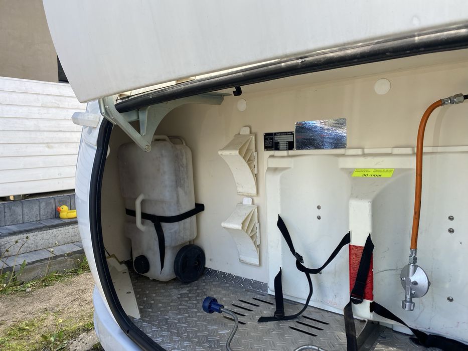 Przyczepa kempingowa FENDT CARAVAN SAPHIR 495. 1700DMC  uszkodzona