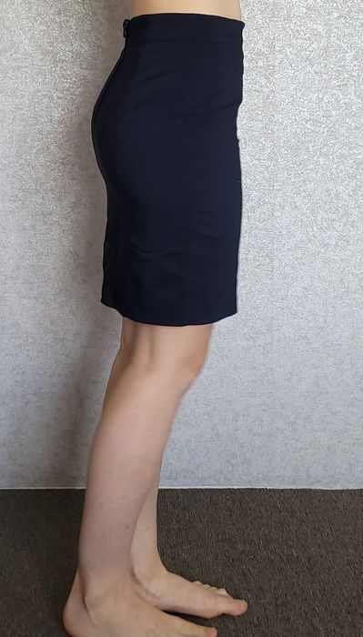 Продам спідницю та піджак темно-синього кольору H&M розмір М
