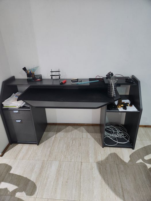 Secretaria 1.80 cinzenta