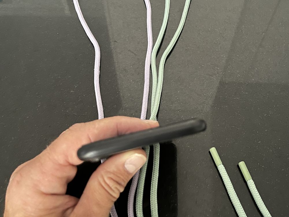 Vendo iPhone XR + 5 capas