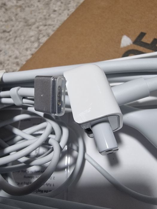 Блок живлення MagSafe 2 45W для MacBook Air