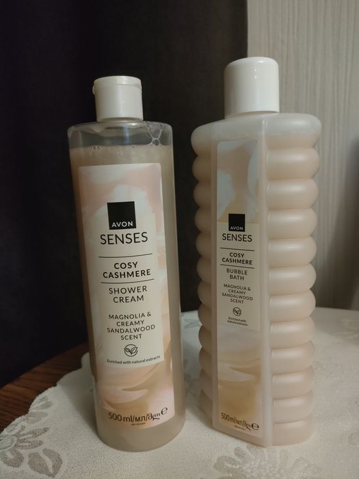 Avon. Płyn do kąpieli i żel. Cosy Cashmere