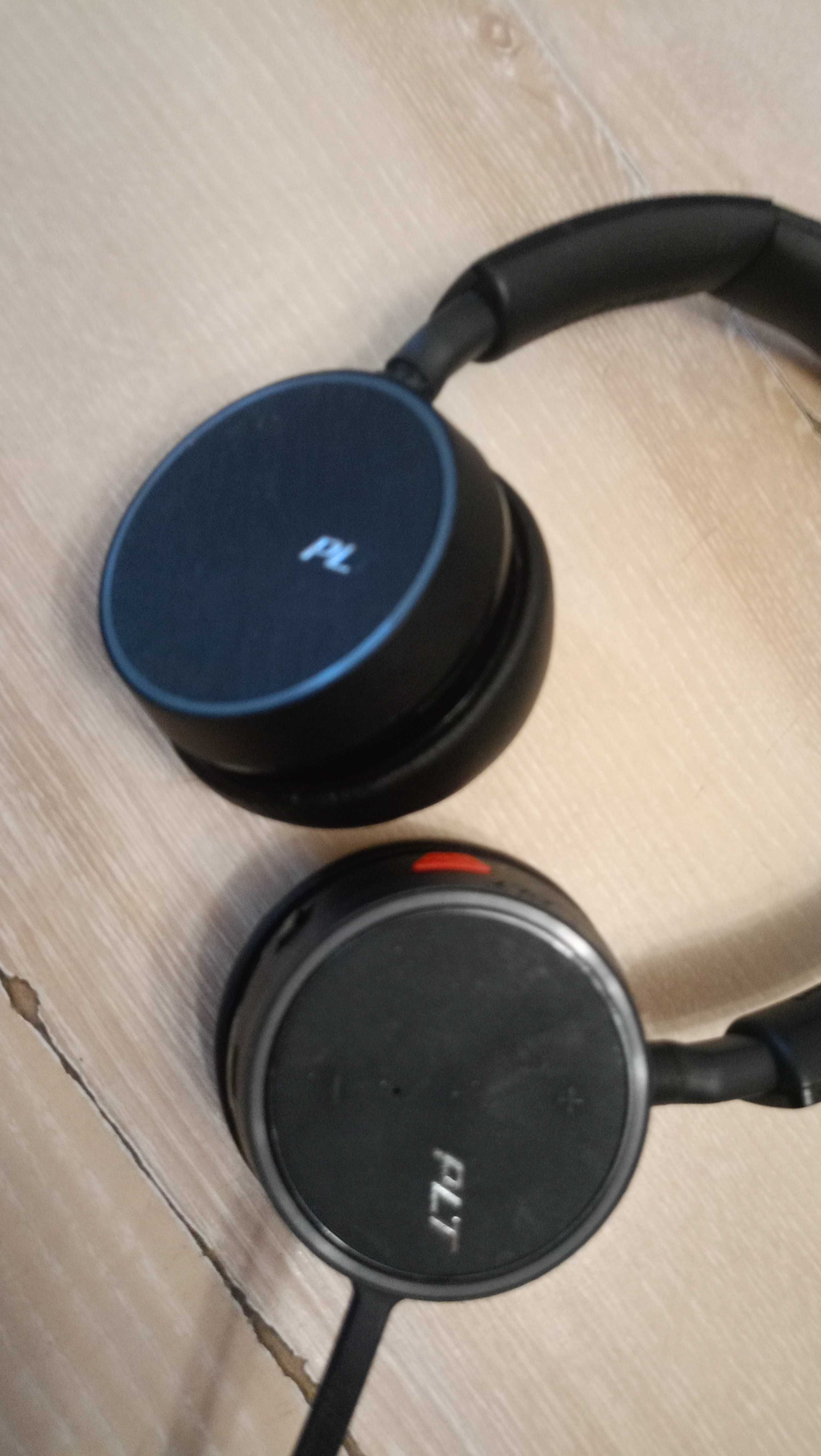 Гарнітура Plantronics Voyager