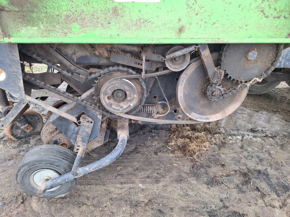Przyczepa samozbierająca Deutz-Fahr K 560 nowy podbieracz, tandem K 6.