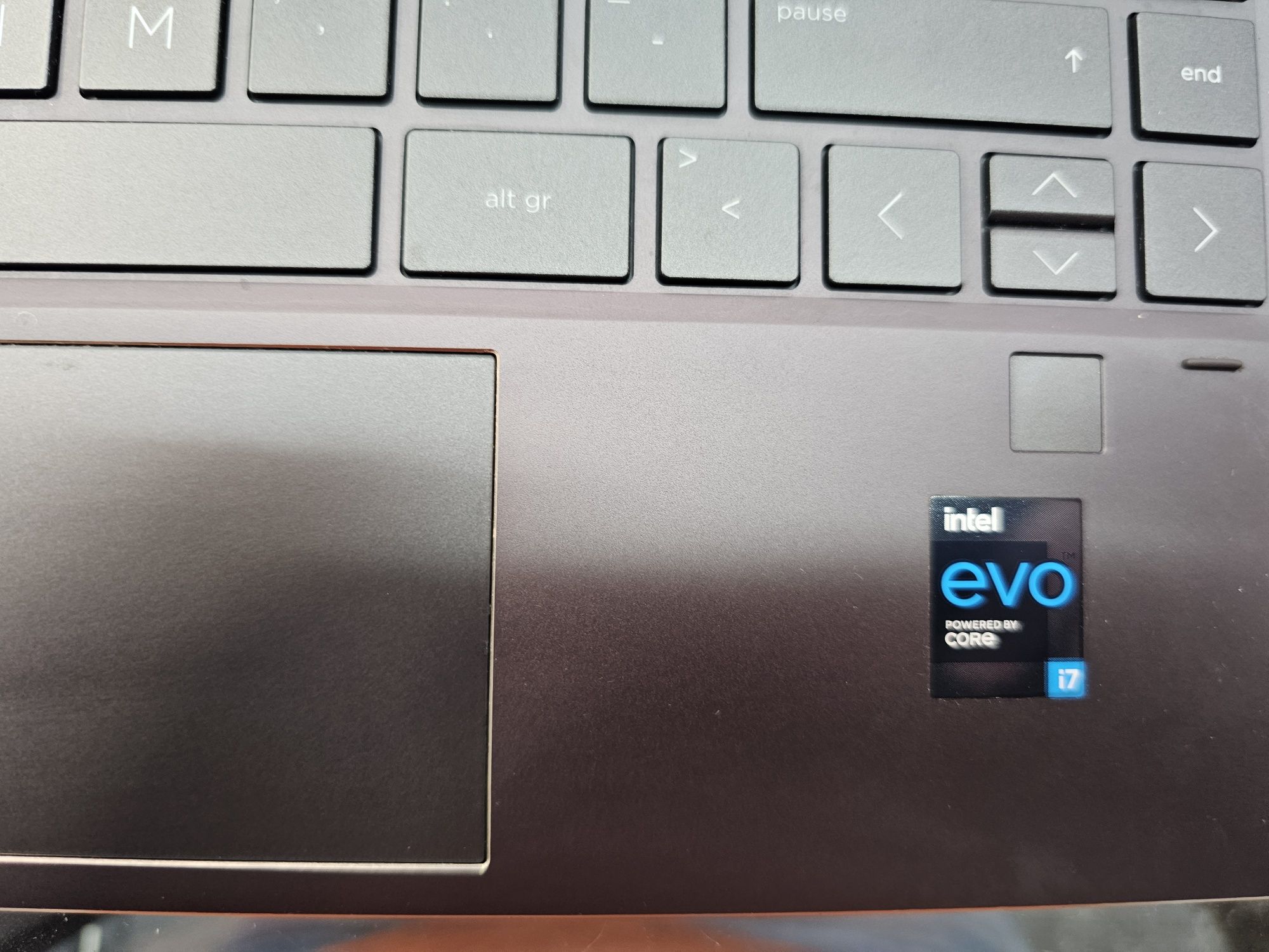 Hp portateil hibrido X360..13.3" i7